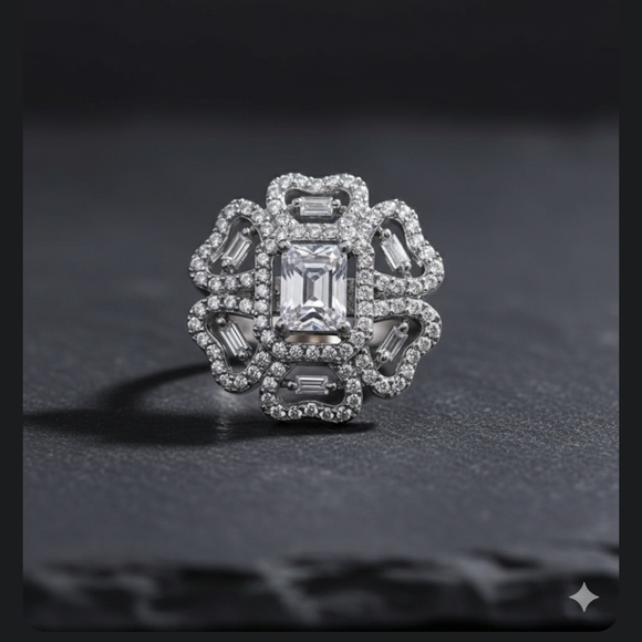 Elegant Silver Diamond Ring - Picture 4 of 5